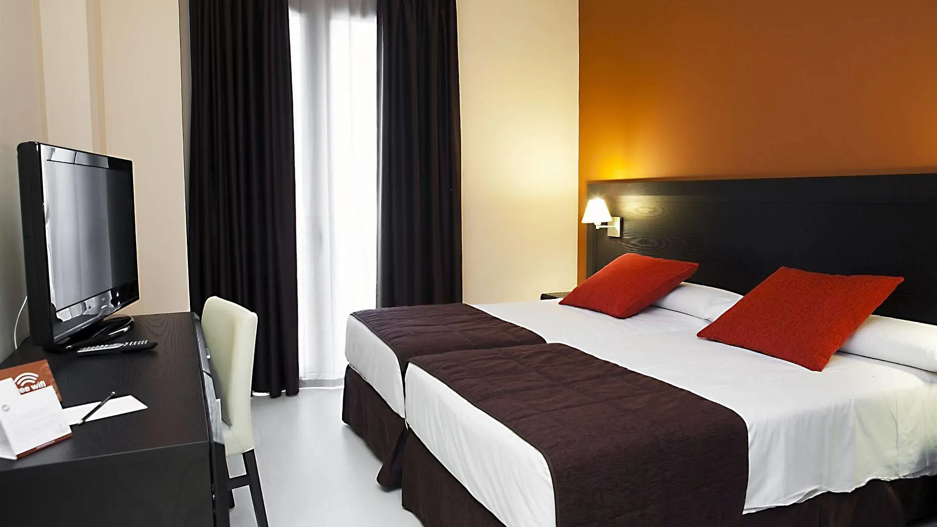 Hotel Exe Malaga Museos