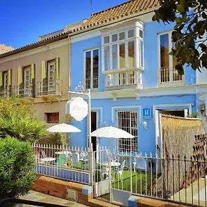 Bed & Breakfast La Casa Azul +, Málaga