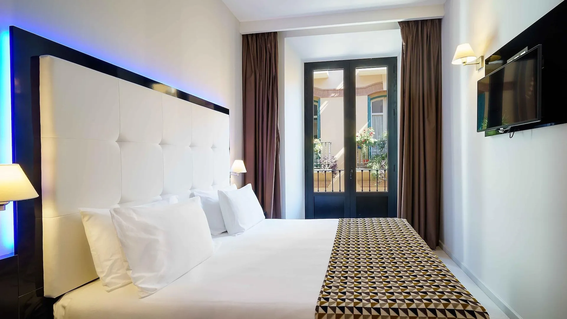 Exe Malaga Museos Hotel